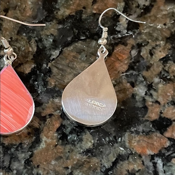 Mexican Alpaca silver teardrop dangle earrings - Picture 2 of 3